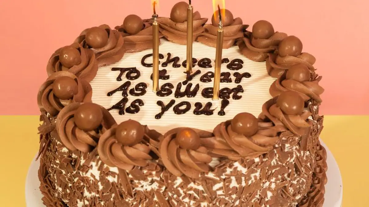 Cake Box – eggless cake shop in Slough town centre